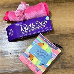 MakeUp Eraser Pink and Purple Set